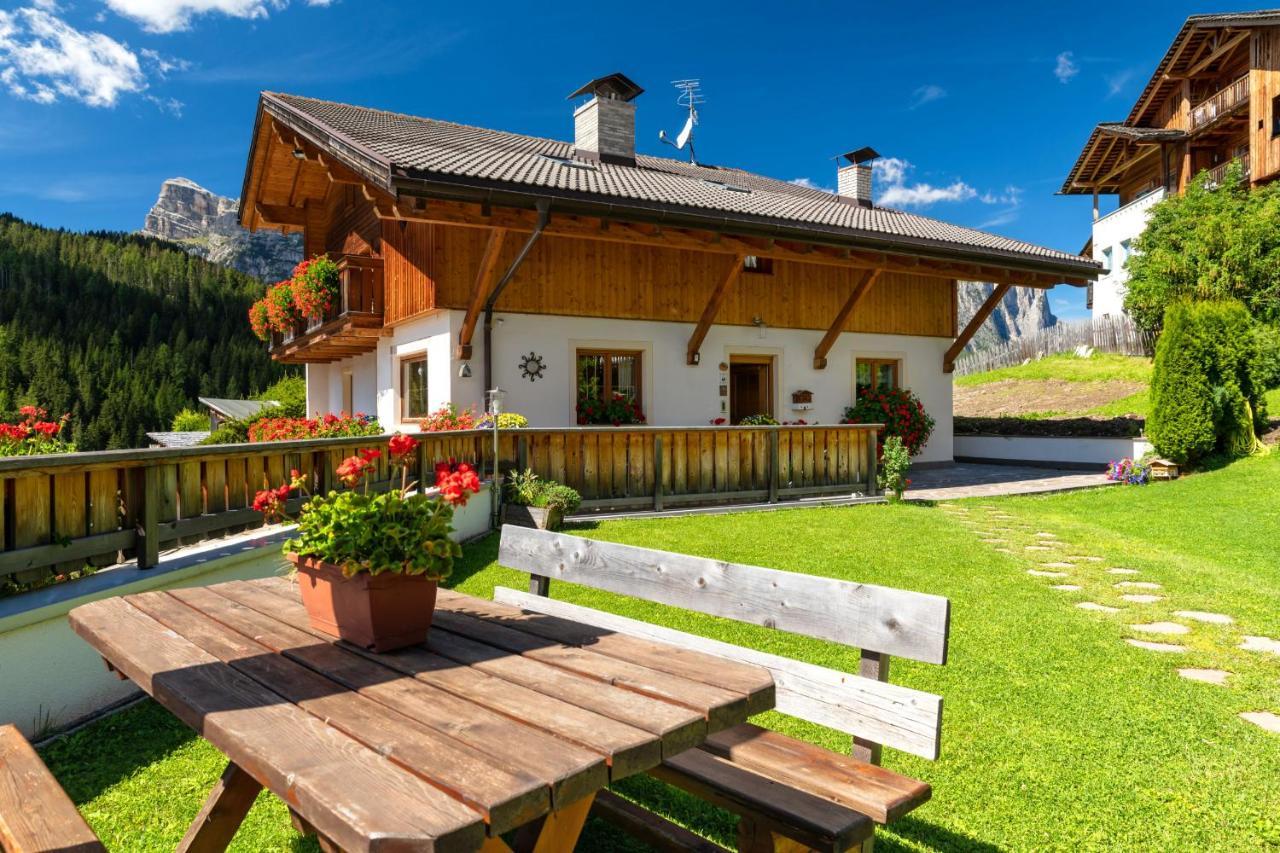 Ciasa Odlana Apartment San Cassiano  Exterior foto