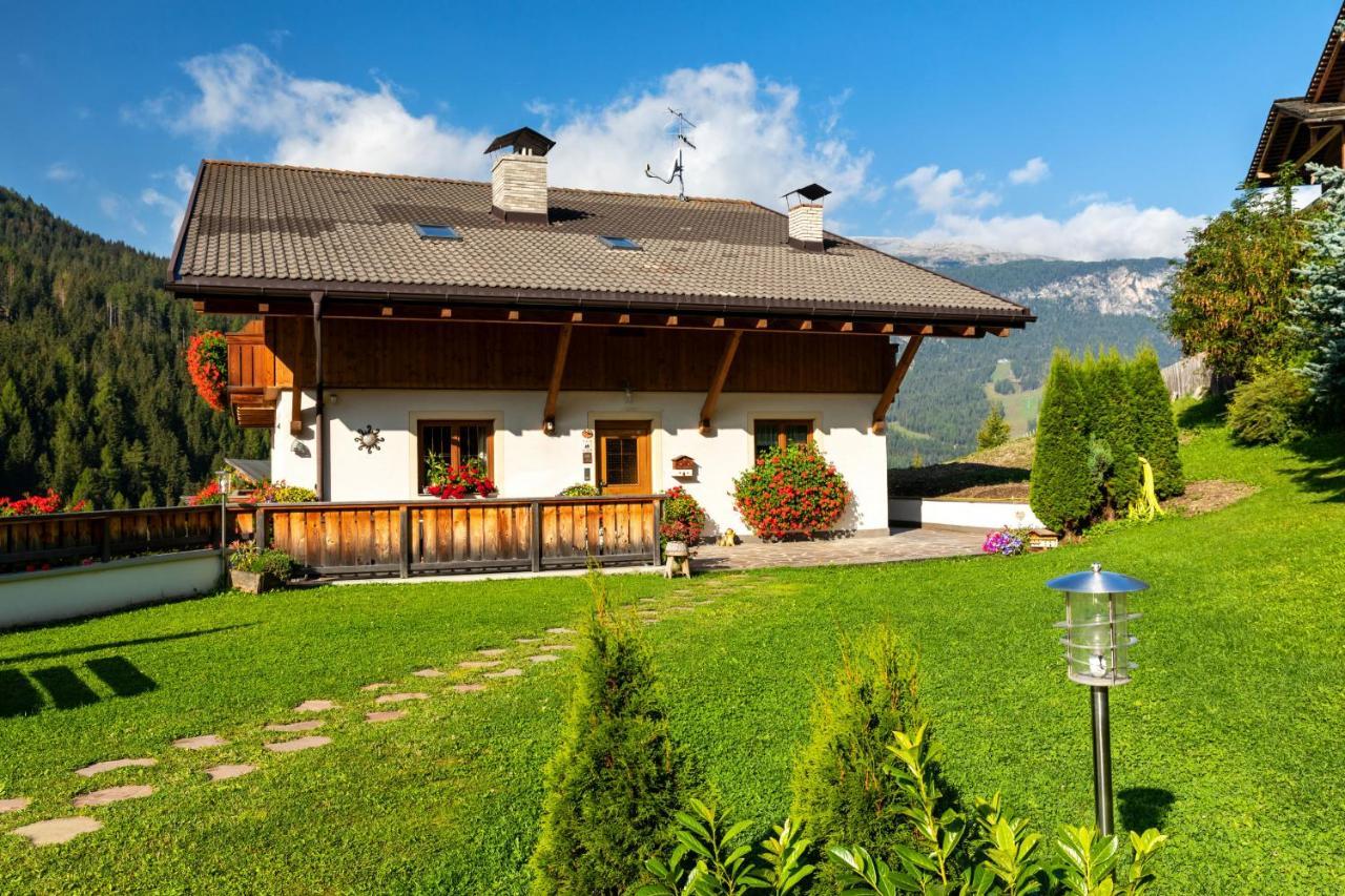 Ciasa Odlana Apartment San Cassiano  Exterior foto